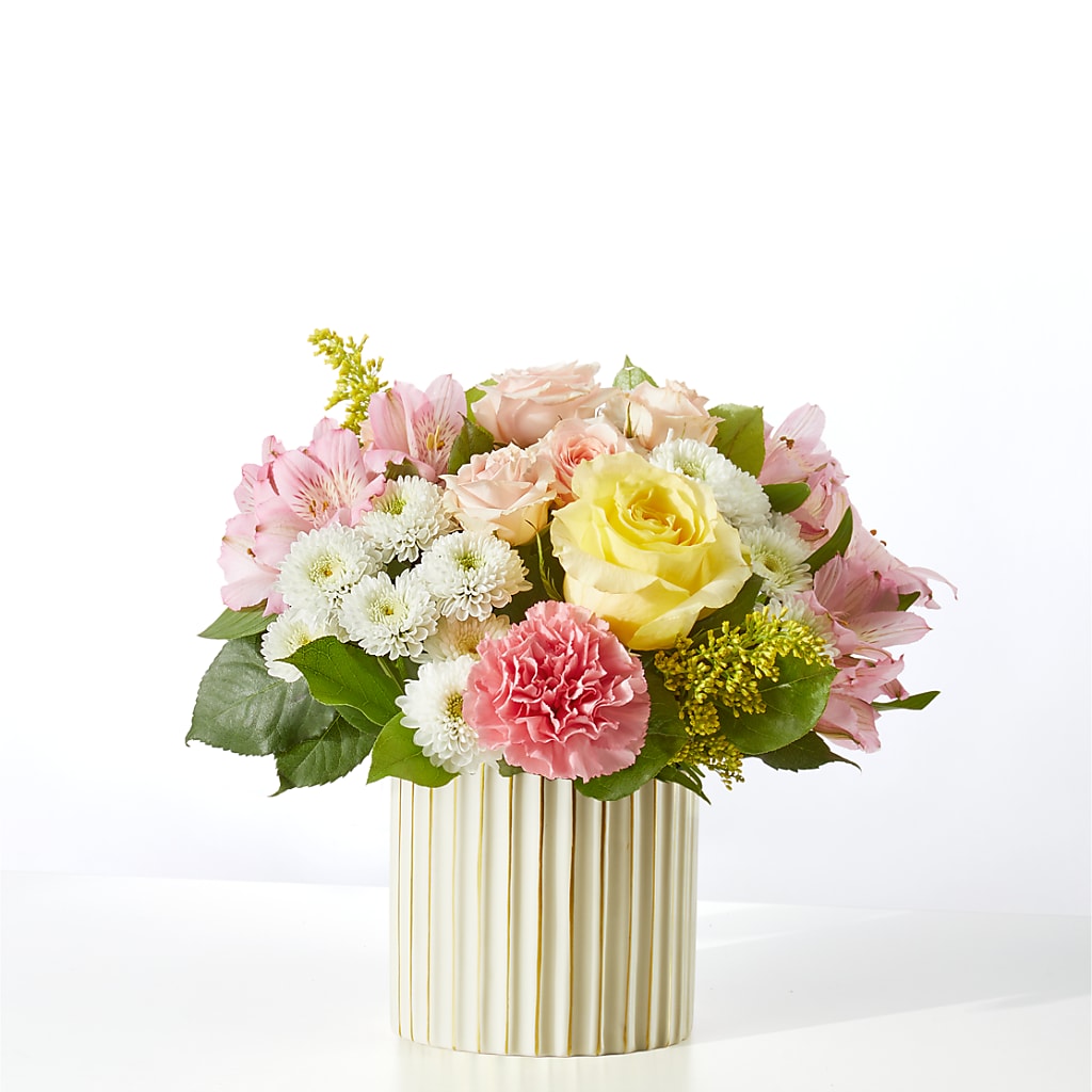 Watercolors Bouquet – Zapateria Y Floreria Hernandez, San Jose CA