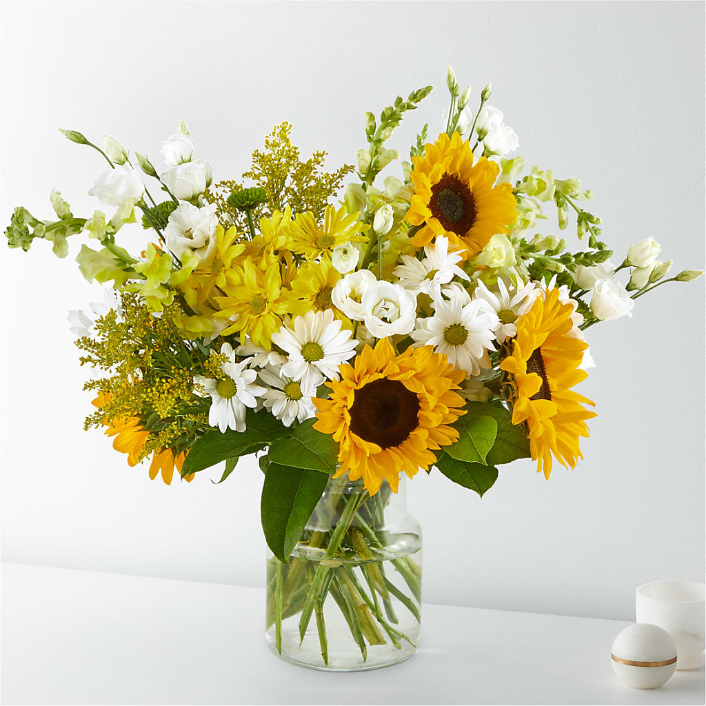 Hello Sunshine Bouquet – Zapateria Y Floreria Hernandez, San Jose CA