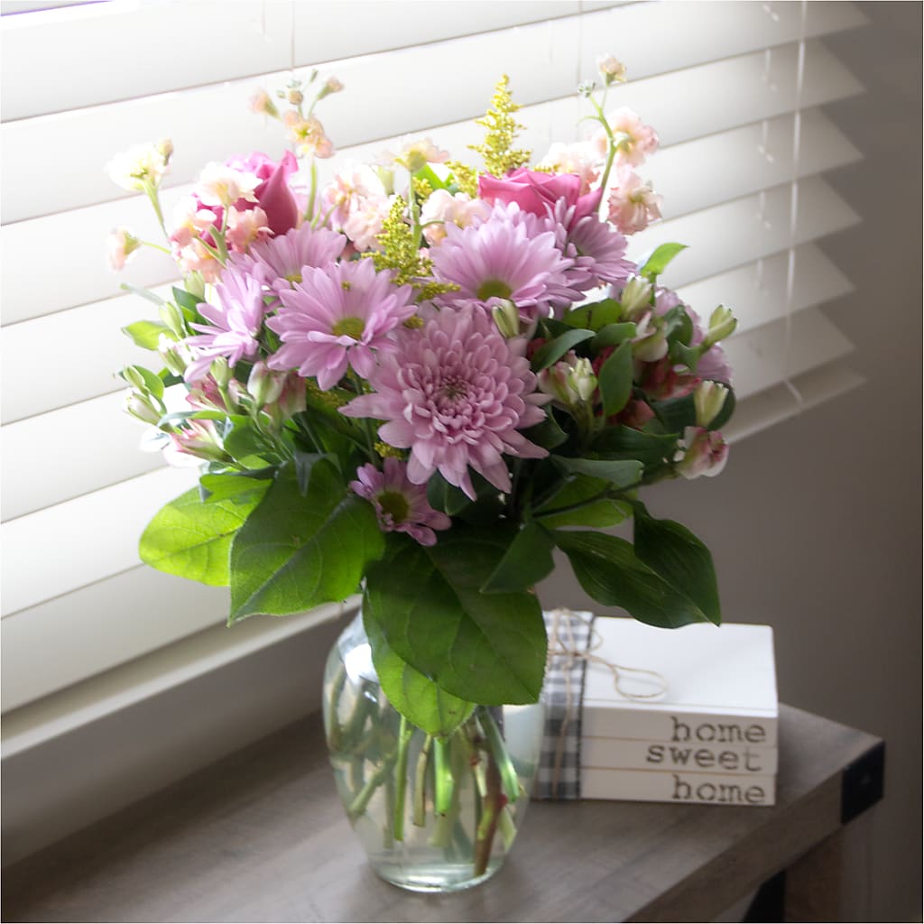 Pastel Tradition - A Florist Original – Zapateria Y Floreria Hernandez, San Jose CA