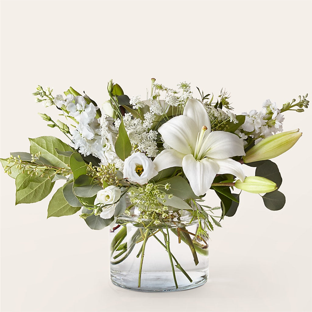 Alluring Elegance Bouquet – Zapateria Y Floreria Hernandez, San Jose CA