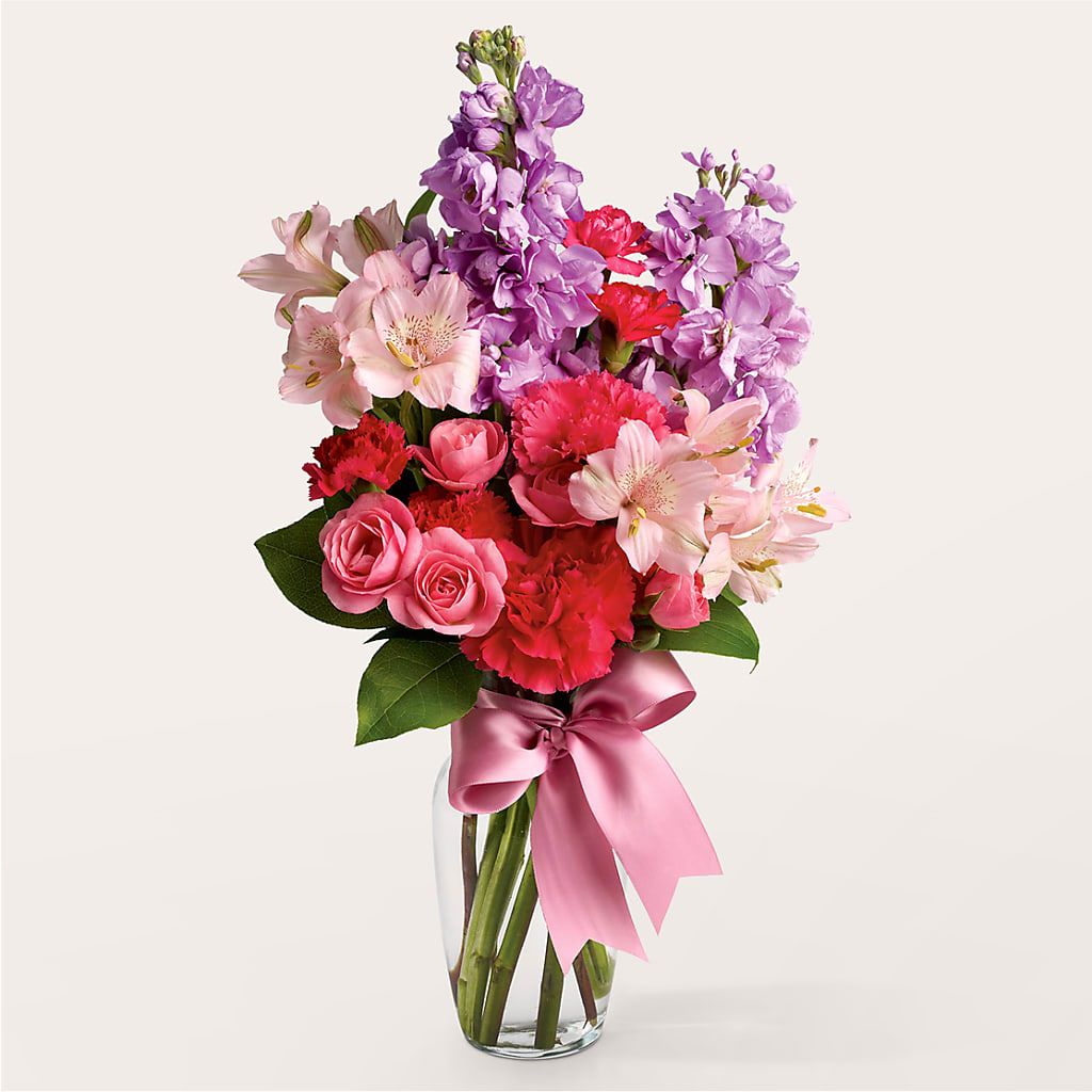 Main Character Bouquet – Zapateria Y Floreria Hernandez, San Jose CA