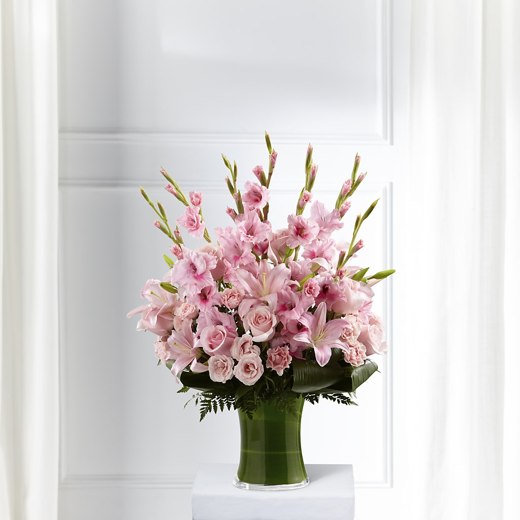 Lovely Tribute Bouquet – Zapateria Y Floreria Hernandez, San Jose CA