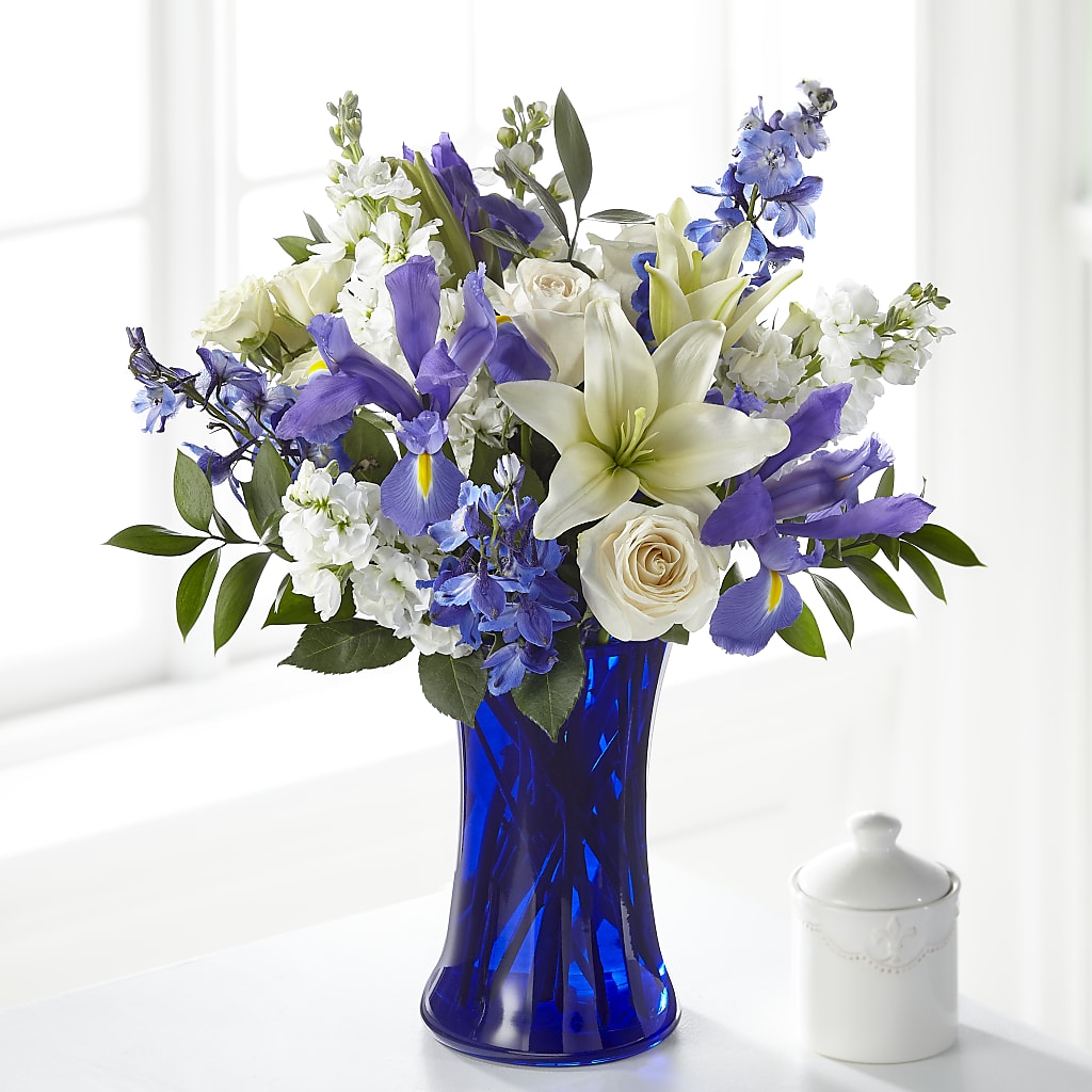 Calming Comfort Bouquet – Zapateria Y Floreria Hernandez, San Jose CA