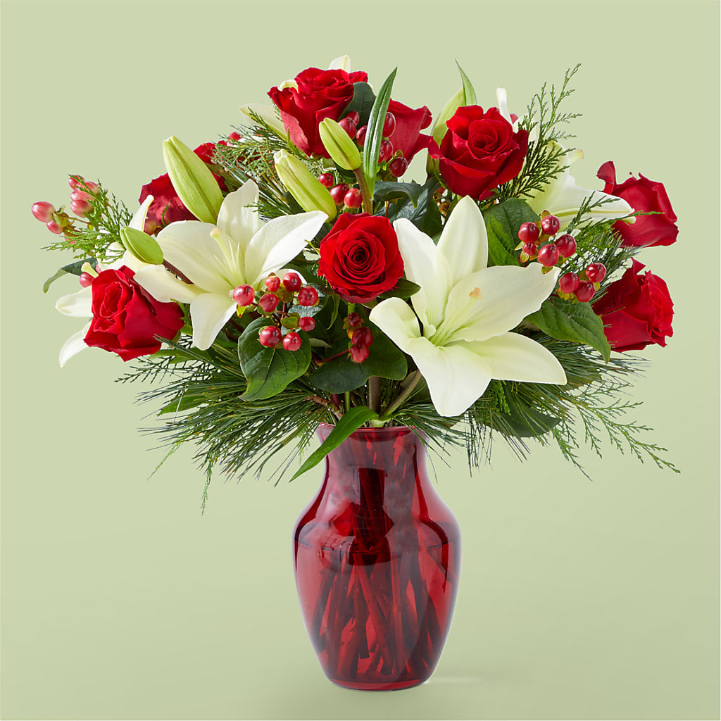 Evergreen Delight Bouquet – Zapateria Y Floreria Hernandez, San Jose CA