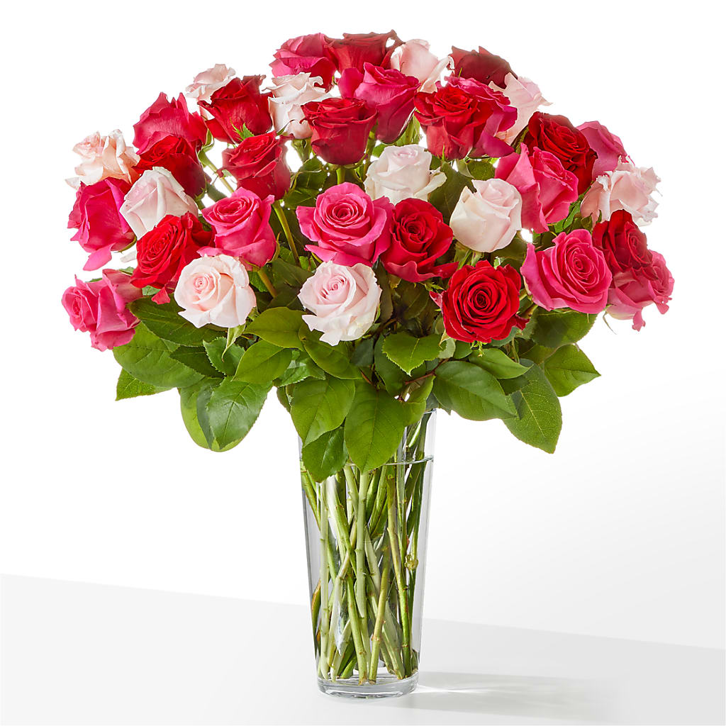 Charming Rose Bouquet – Zapateria Y Floreria Hernandez, San Jose CA