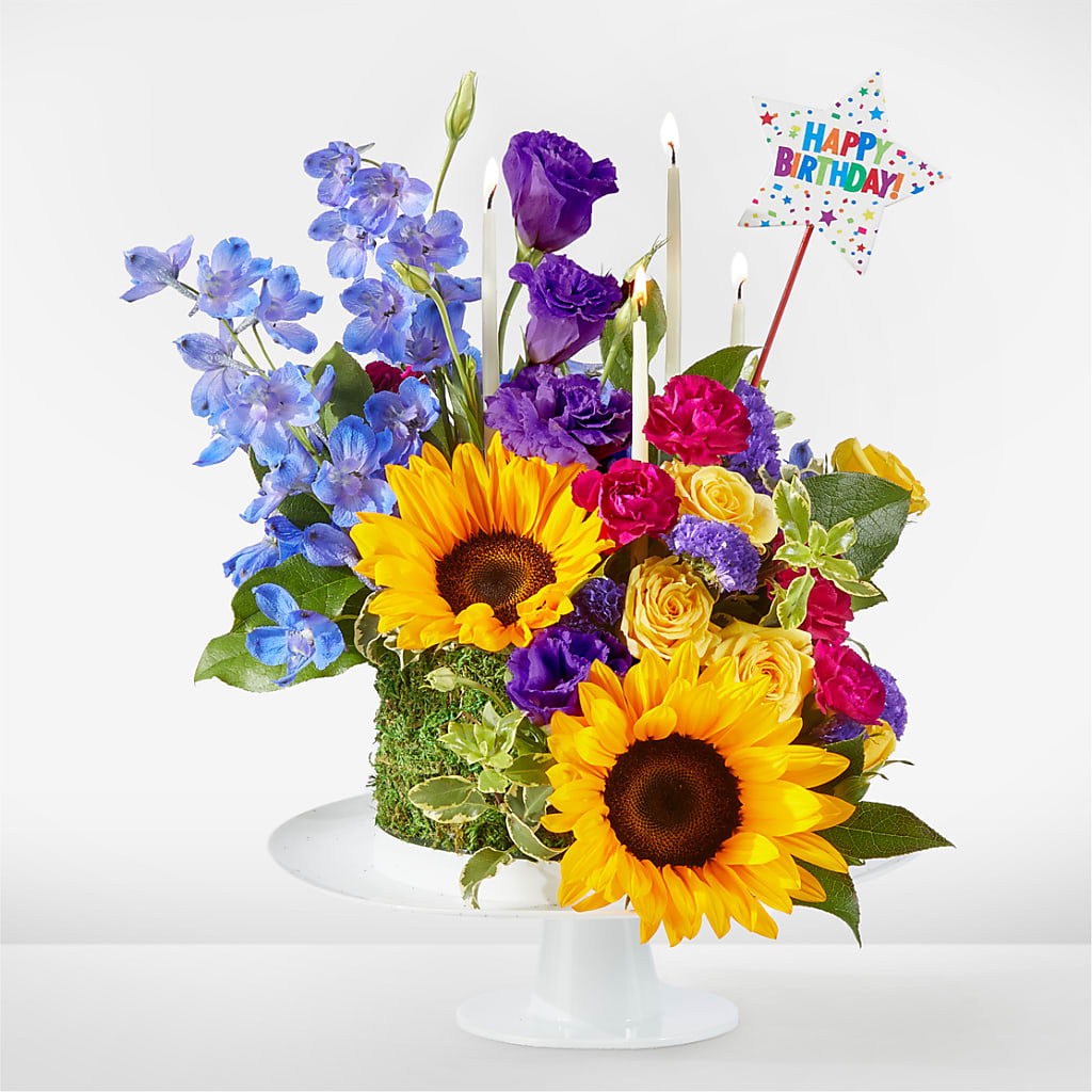 Star of the Day Floral Cake – Zapateria Y Floreria Hernandez, San Jose CA