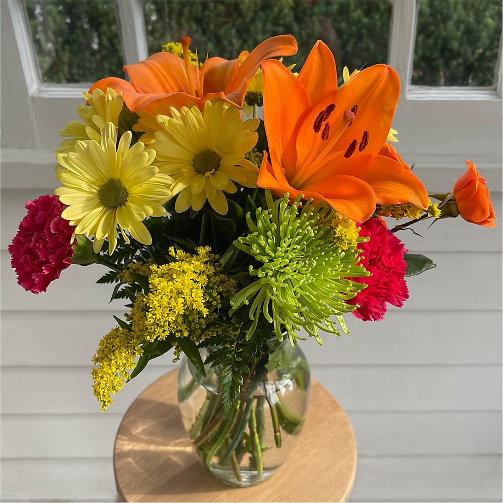 Bold & Bright – A Florist Original –  Zapateria Y Floreria Hernandez, San Jose CA