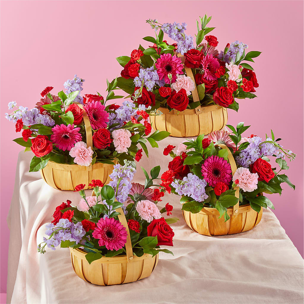Pink Picnic Basket –  Zapateria Y Floreria Hernandez, San Jose CA