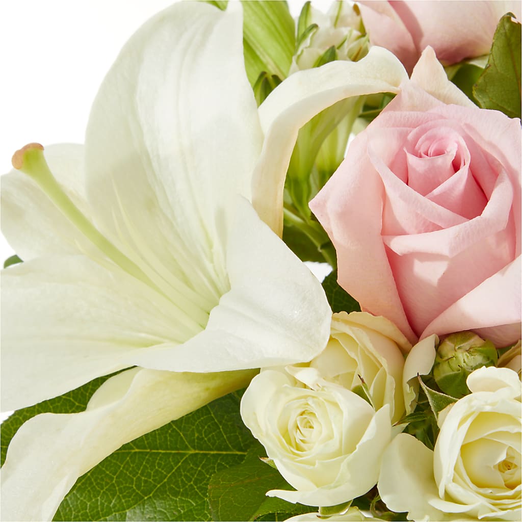 Kindhearted Bouquet –  Zapateria Y Floreria Hernandez, San Jose CA