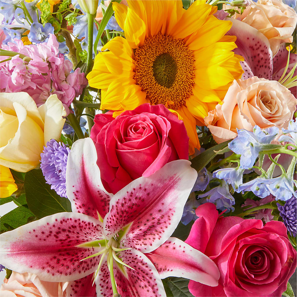 Dreamy Meadows Bouquet –  Zapateria Y Floreria Hernandez, San Jose CA