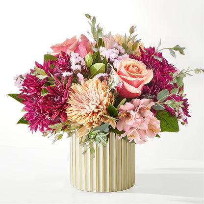 Berry Cobbler Bouquet with Ivory Vase –  Zapateria Y Floreria Hernandez, San Jose CA