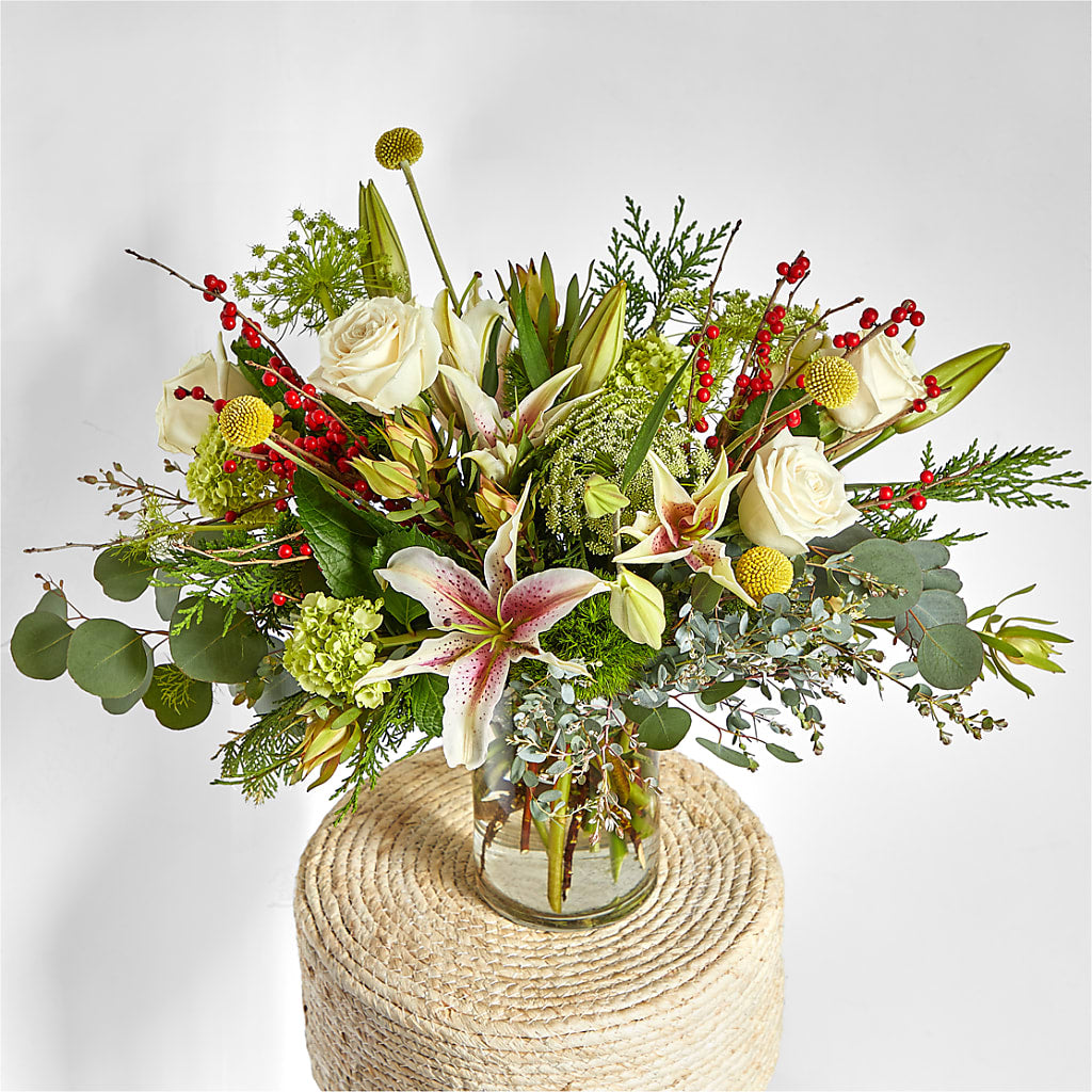 Berry & Bright Bouquet –  Zapateria Y Floreria Hernandez, San Jose CA