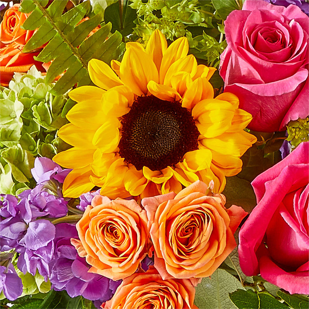 Vibrant Greetings Bouquet –  Zapateria Y Floreria Hernandez, San Jose CA