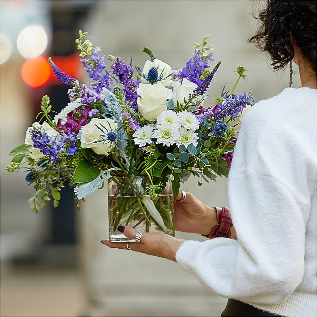 Shooting Star Bouquet –  Zapateria Y Floreria Hernandez, San Jose CA