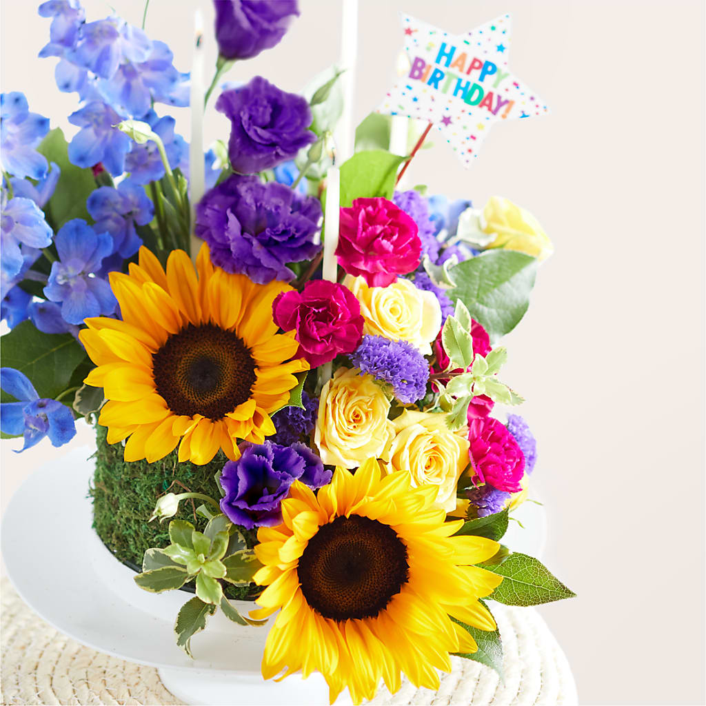 Star of the Day Floral Cake –  Zapateria Y Floreria Hernandez, San Jose CA
