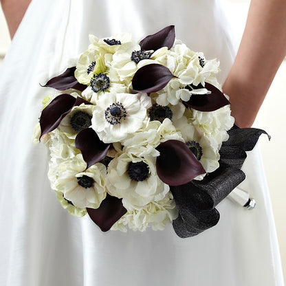 To Have and To Hold Bouquet –  Zapateria Y Floreria Hernandez, San Jose CA