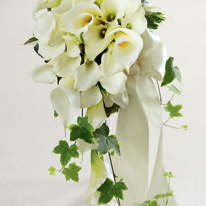 White Chapel Bouquet –  Zapateria Y Floreria Hernandez, San Jose CA